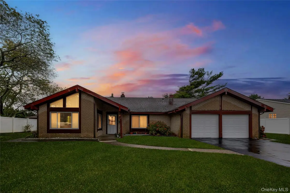 22 Mansfield Drive, Massapequa Park, NY 11762 - Image #1