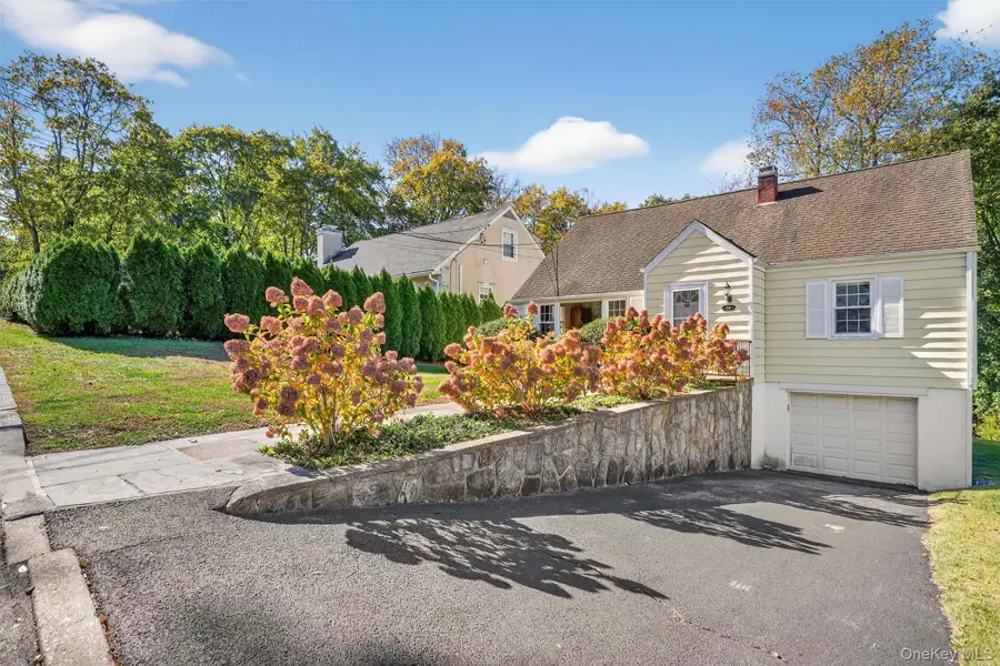 24 Beverly Road, Mount Kisco, NY 10549 - Image #2