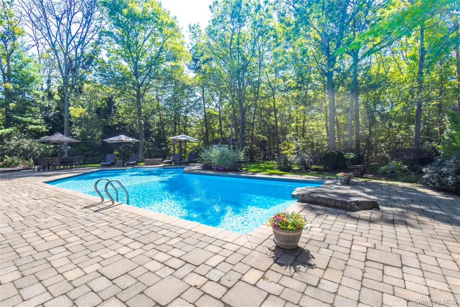 14 Vega Drive, Shoreham, NY 11786 - Image #2