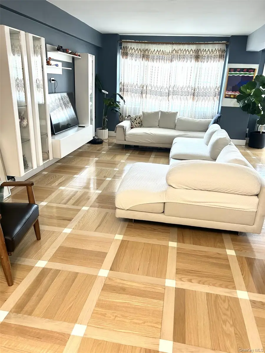 89-15 Parsons Boulevard #9H, Jamaica, NY 11432 - Image #2