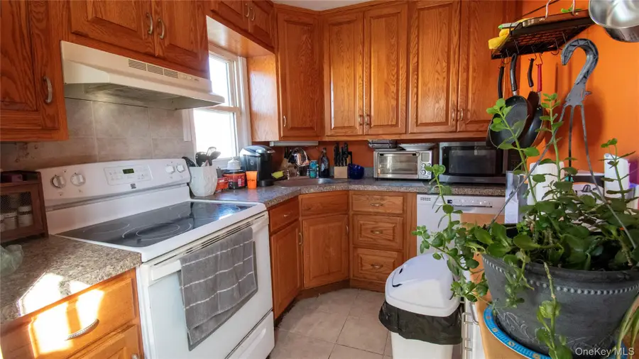 2810 1st Place, Baldwin, NY 11510 - Image #2