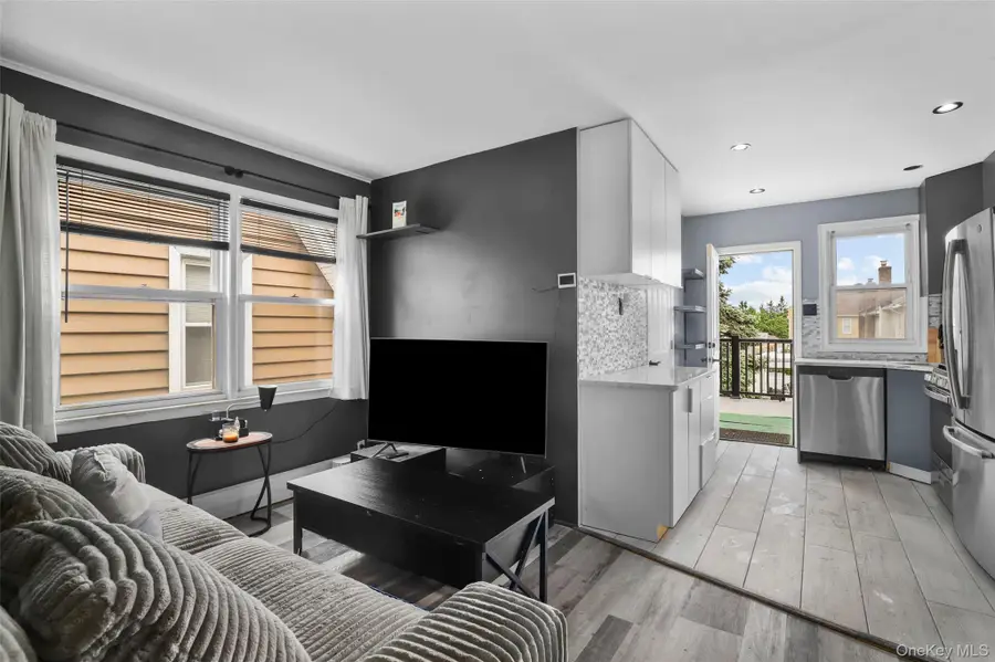 3215 Randall Avenue, Bronx, NY 10465 - Image #2