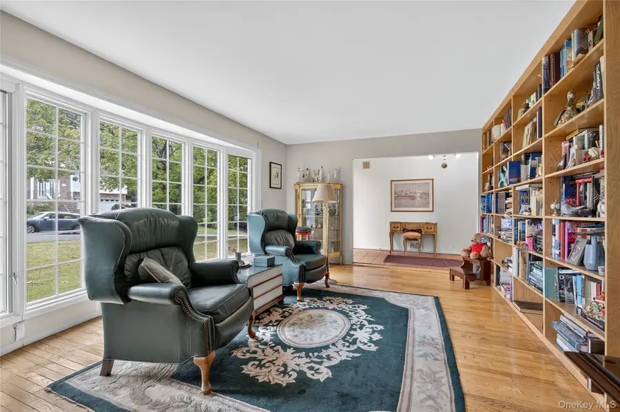 51 Oak Hill Drive, Oyster Bay, NY 11771 - Image #3