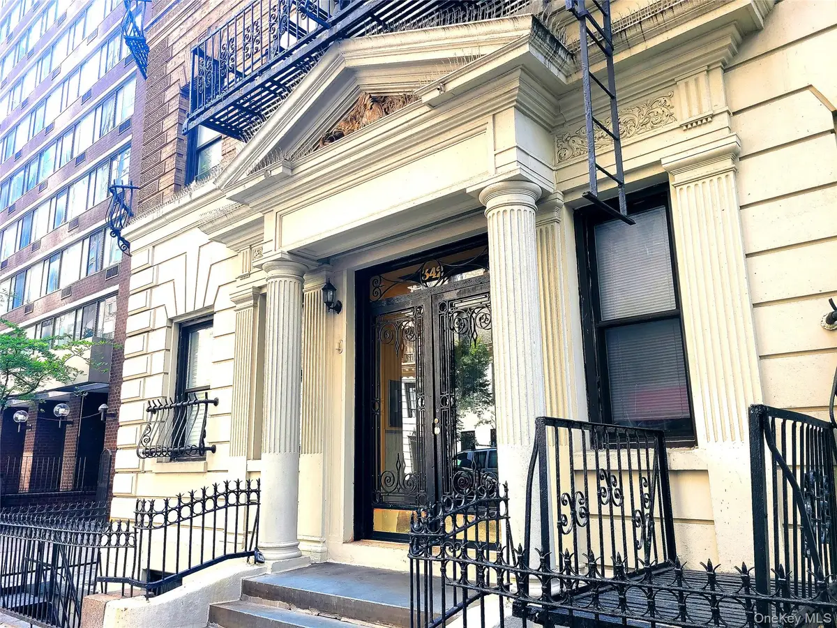 342 W 56th Street #1E, Manhattan, NY 10019 - Image #1