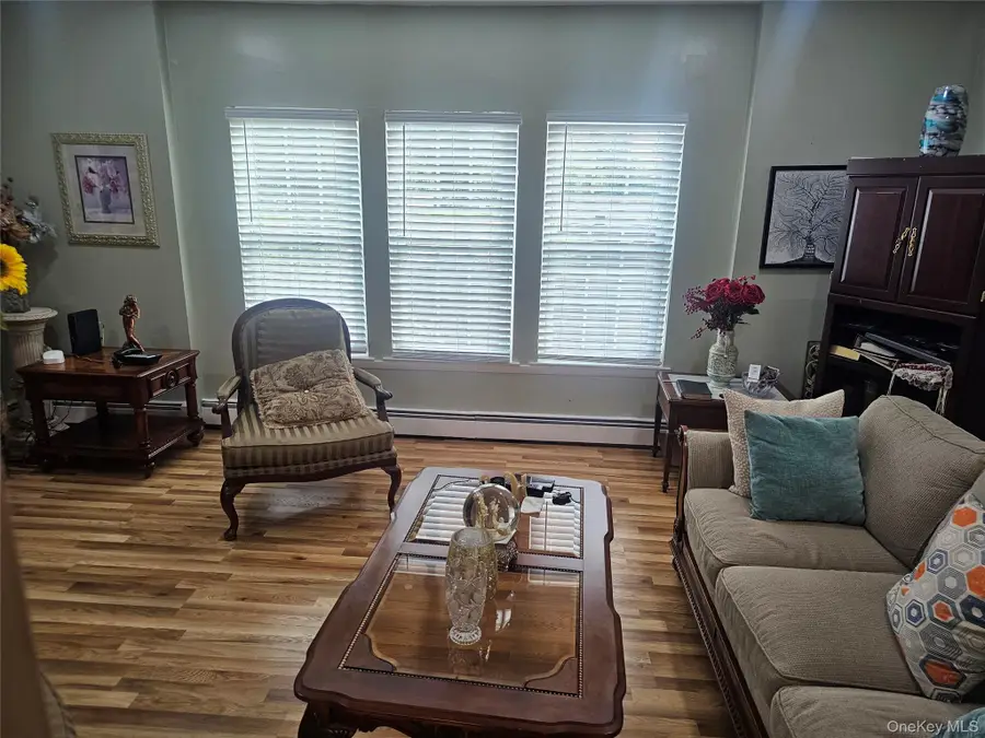 5 Lincoln Avenue, Smithtown, NY 11787 - Image #3