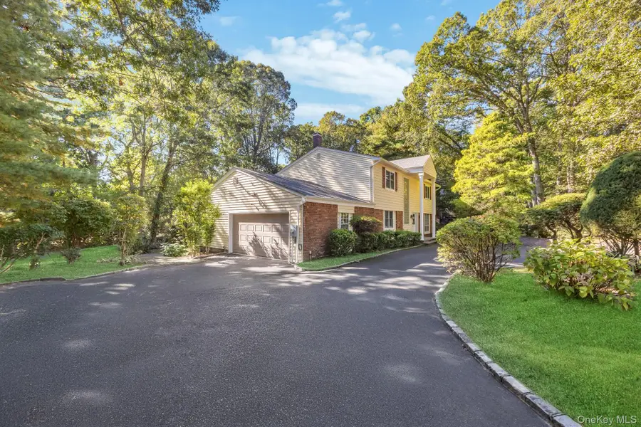 8 Chablis Drive, Dix Hills, NY 11746 - #2