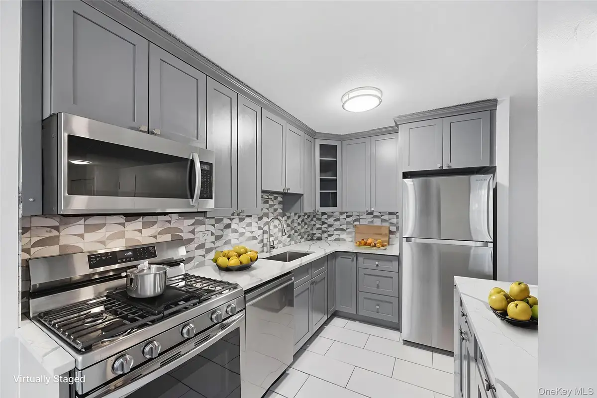 2550 Olinville Avenue #4G, Bronx, NY 10467 - Image #1
