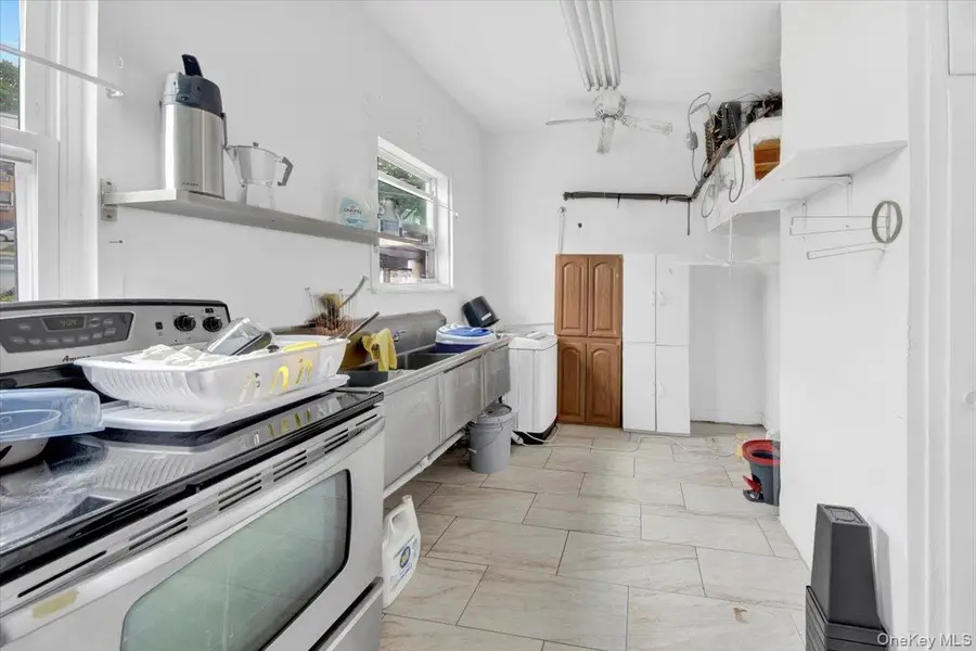 53 Lockwood Avenue, Yonkers, NY 10701 - Image #2