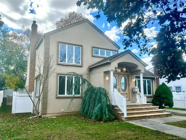 1027 Windermere Road, Franklin Square, NY 11010