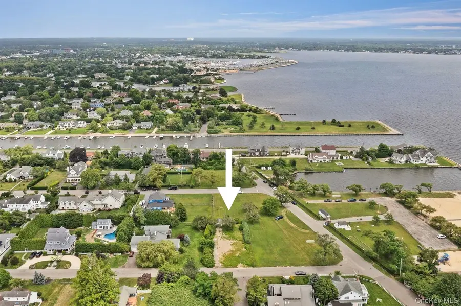 20 Bayway Avenue, Brightwaters, NY 11718 - Image #3