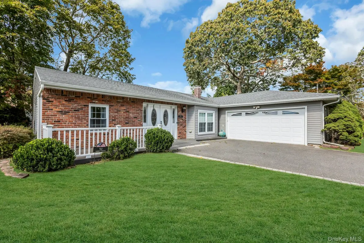 92 Barrett Avenue, Bayport, NY 11705 - Image #1