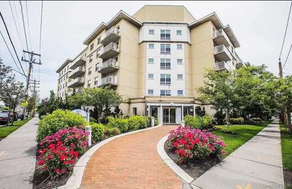 260 Beach 81st Street #6V, Rockaway Beach, NY 11693