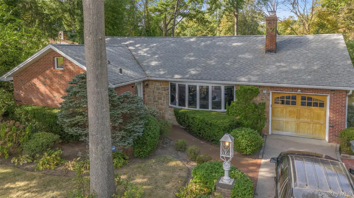 39 Annette Drive, Port Washington, NY 11050 - Image #1