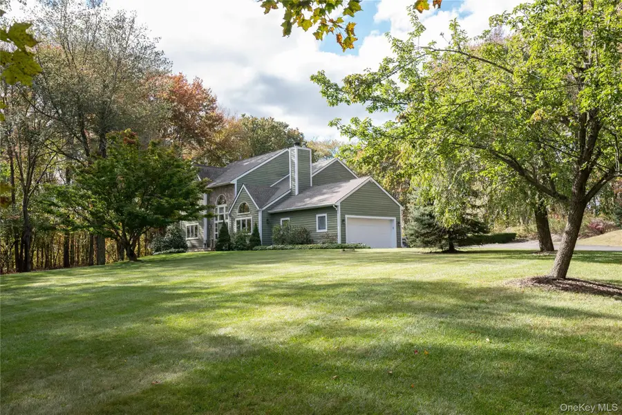 151 Oak Ridge Circle, Mahopac, NY 10541 - Image #2