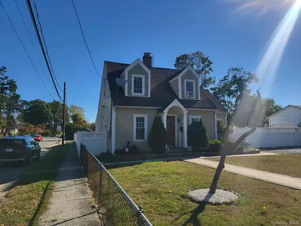 61 Wheeler Road, Central Islip, NY 11722