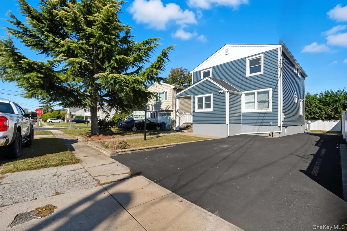 45 Venetian Prom, Lindenhurst, NY 11757 - Image #1