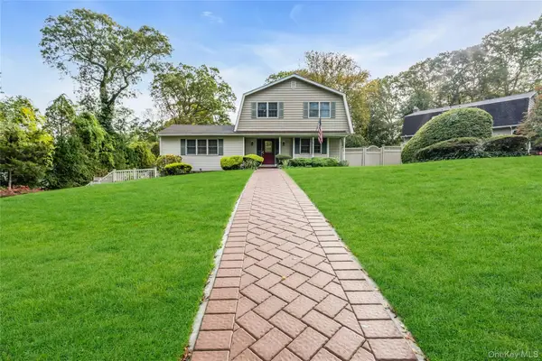 172 Lodge Avenue, Huntington Station, NY 11746