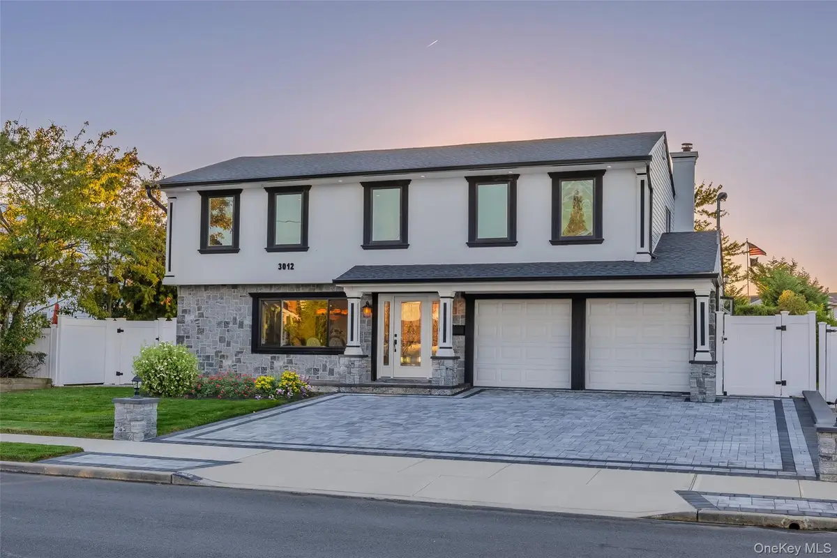 3012 Mandalay Beach Road, Wantagh, NY 11793 - Image #1
