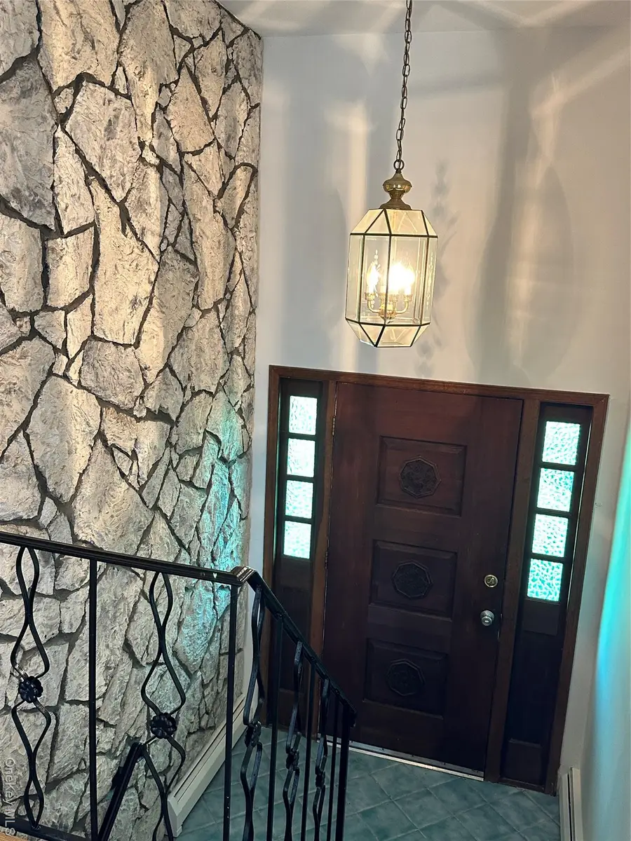 104 Clark Avenue, Massapequa, NY 11758 - Image #3