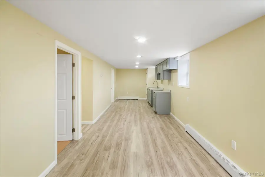 385 Clayton Street, Central Islip, NY 11722 - Image #2