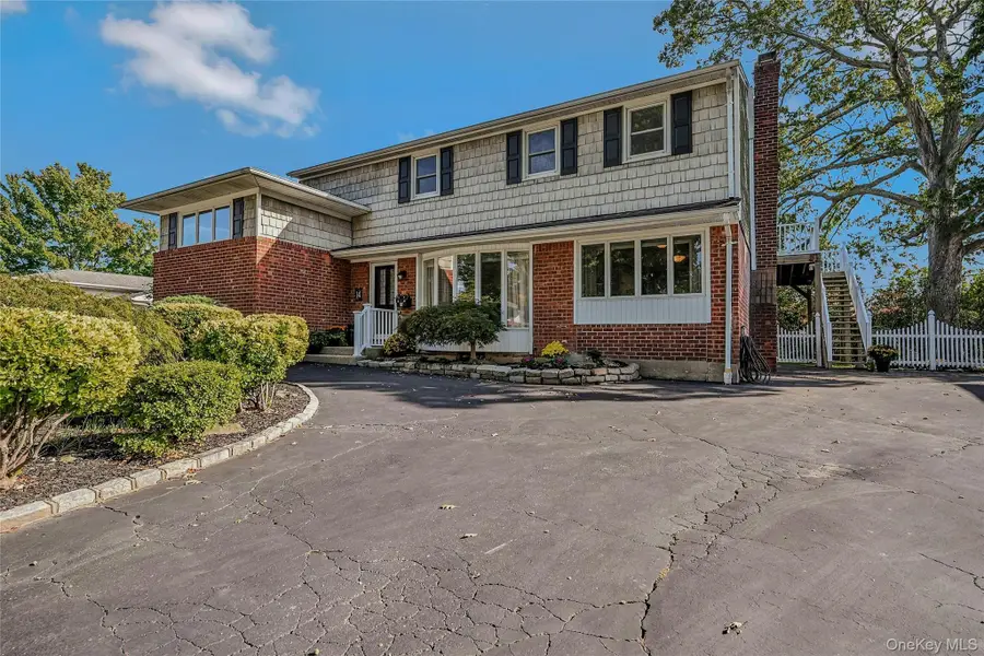 14 Genesee Drive, Commack, NY 11725 - Image #2