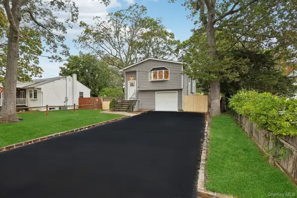 109 Rexmere Avenue, Farmingville, NY 11738