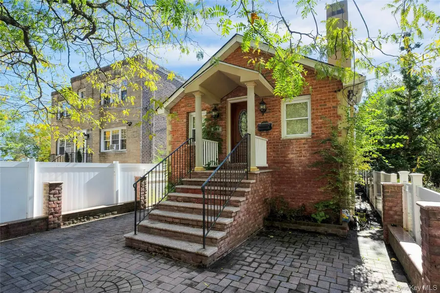 4408 Locust Point Drive, Bronx, NY 10465 - Image #2