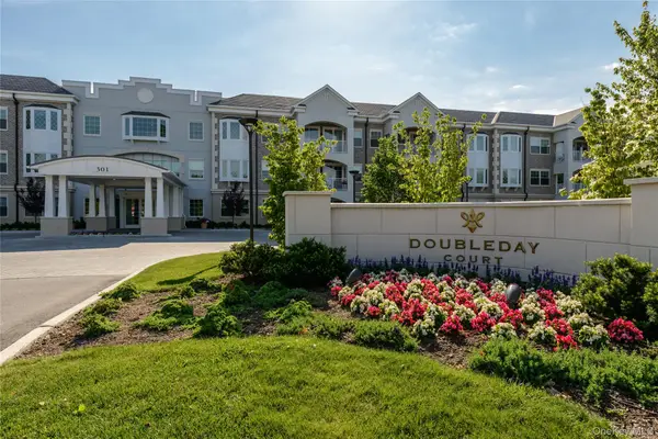 301 Franklin Avenue #213, Garden City, NY 11530