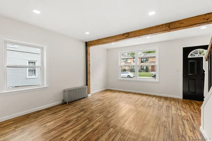 31 Grove Street, Hempstead, NY 11550 - Image #3