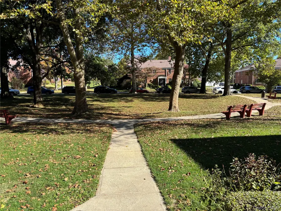 41 Lawrence Drive #A, White Plains, NY 10603 - Image #2