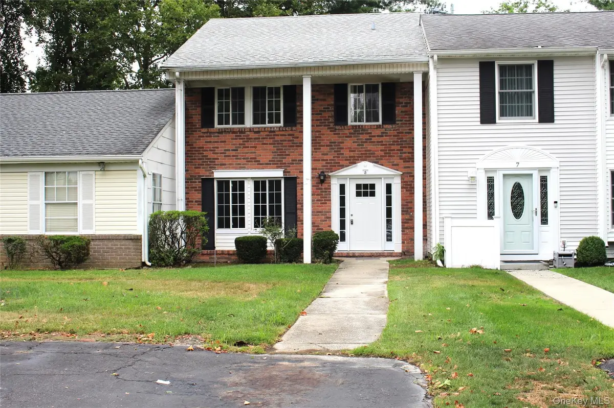 8 Lexington Court, Coram, NY 11727 - Image #1