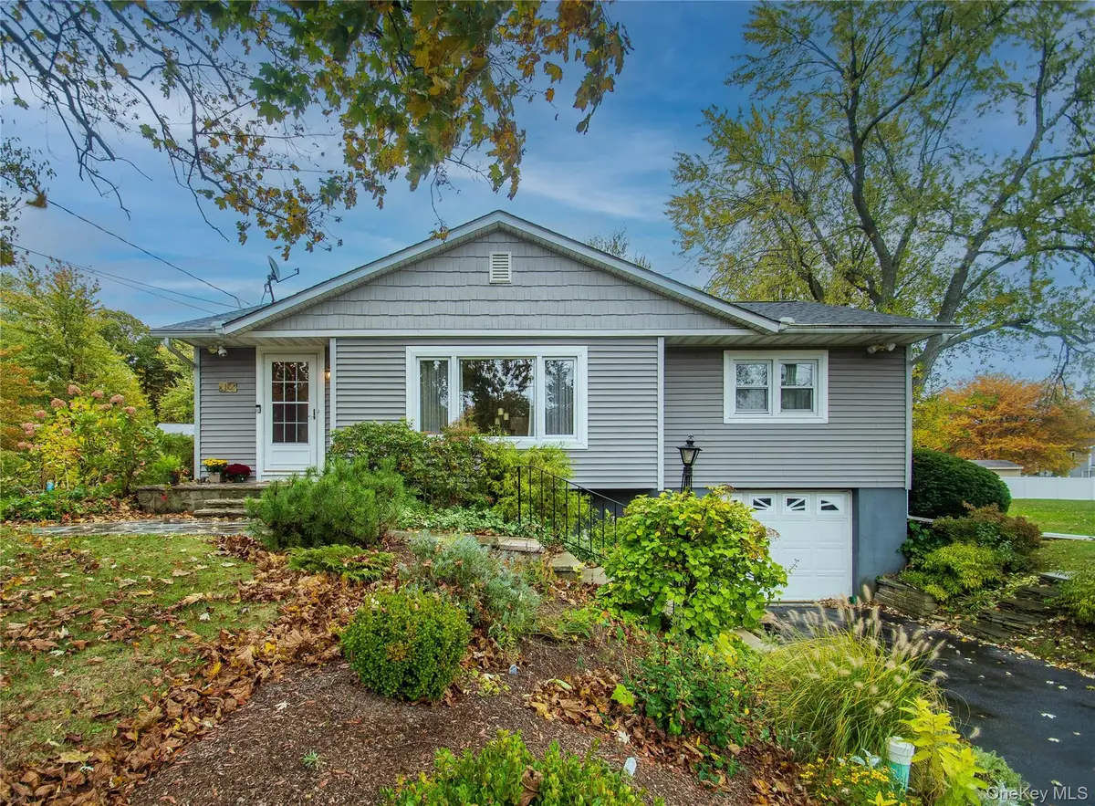 12 Provost Drive, New Windsor, NY 12553 - Image #1