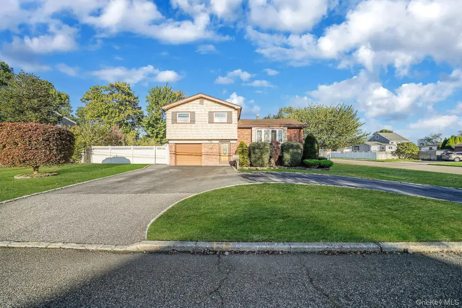 337 W 20th Street, Deer Park, NY 11729 - Image #2