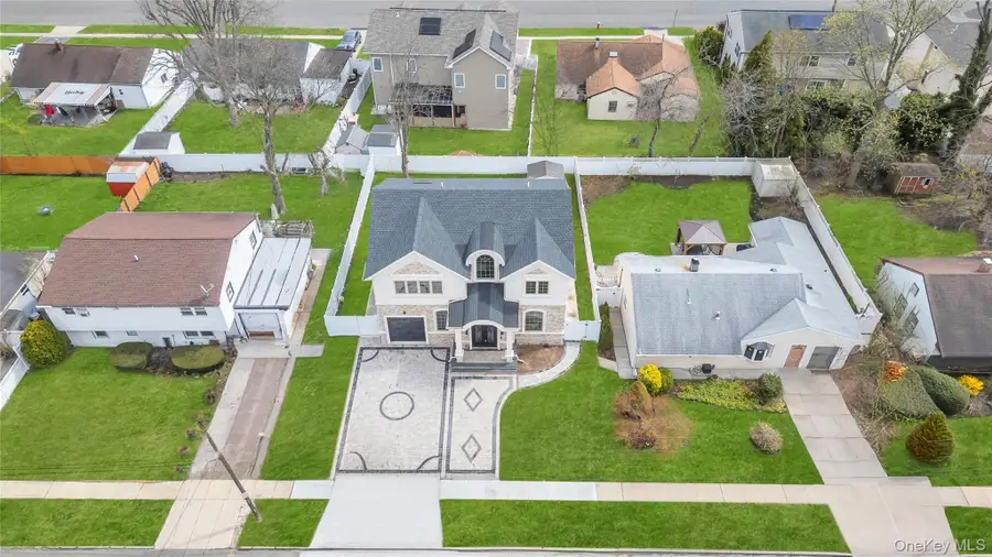 157 4th Street, Hicksville, NY 11801 - Image #2