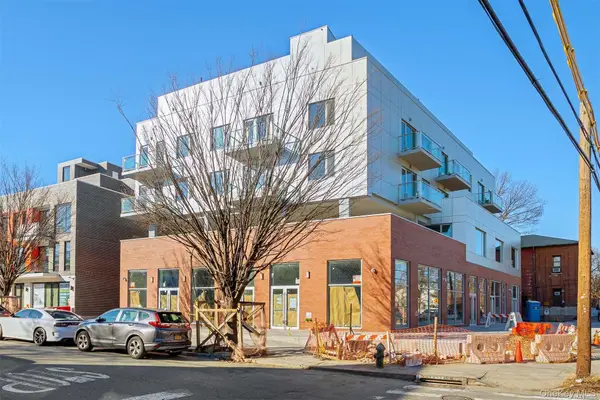 150-23 Barclay Avenue #3H, Flushing, NY 11355