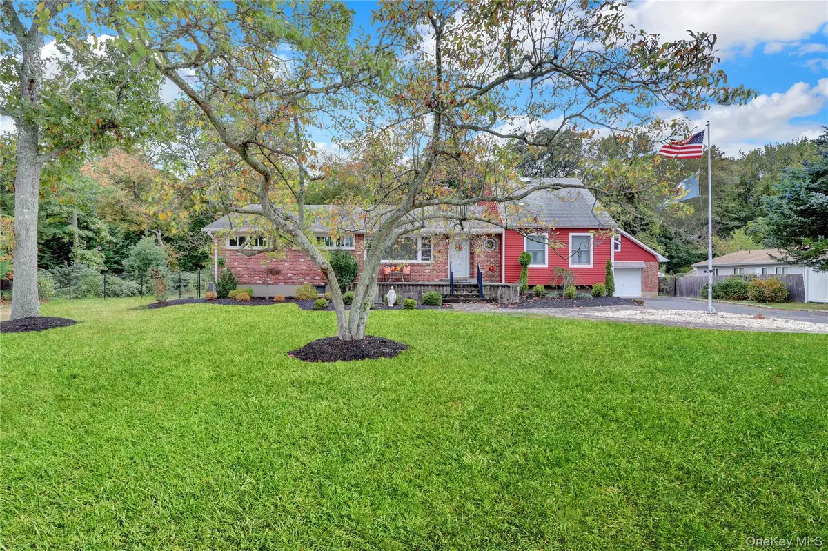 60 South Avenue, Smithtown, NY 11787 - Image #1