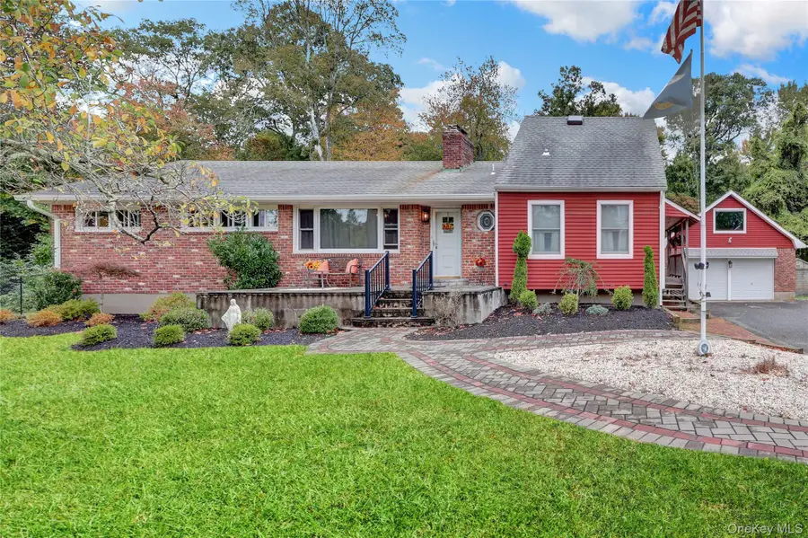60 South Avenue, Smithtown, NY 11787 - Image #2