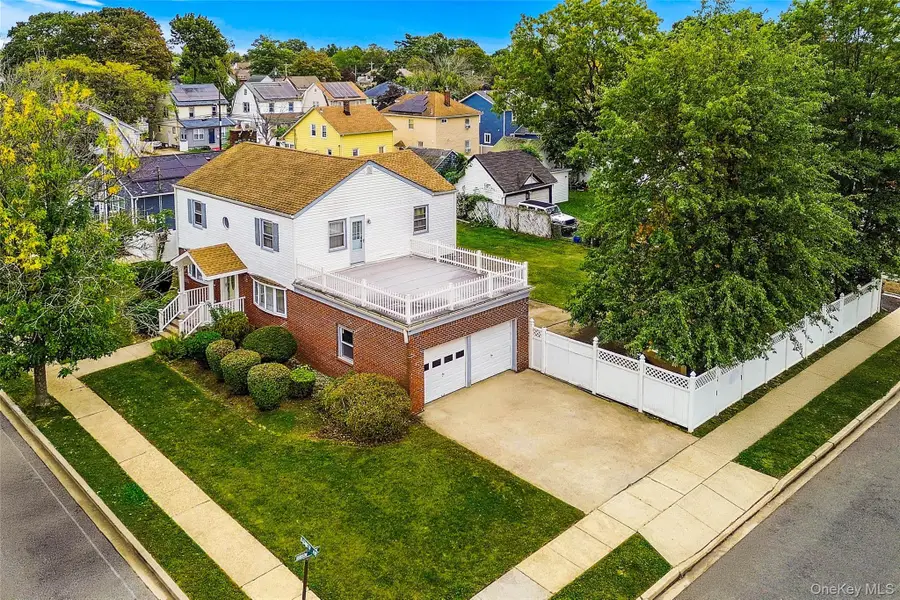 28 Elizabeth Avenue, Hempstead, NY 11550 - Image #2