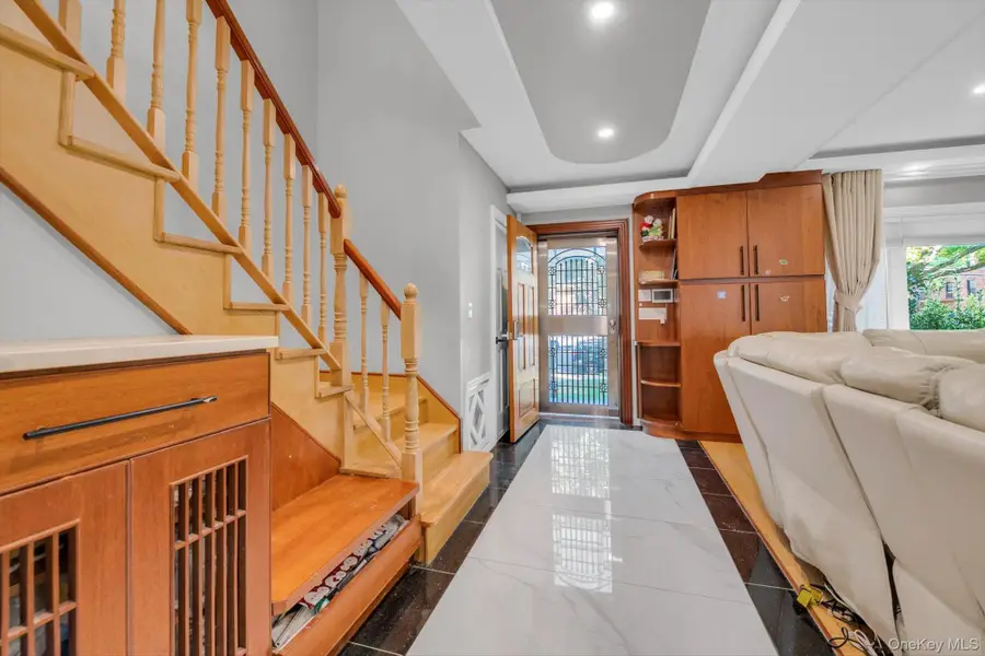 80-18 Springfield Blvd, Hollis Hills, NY 11427 - Image #3