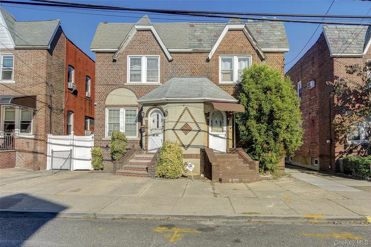 9507 239 Street, Floral Park, NY 11001 - Image #1