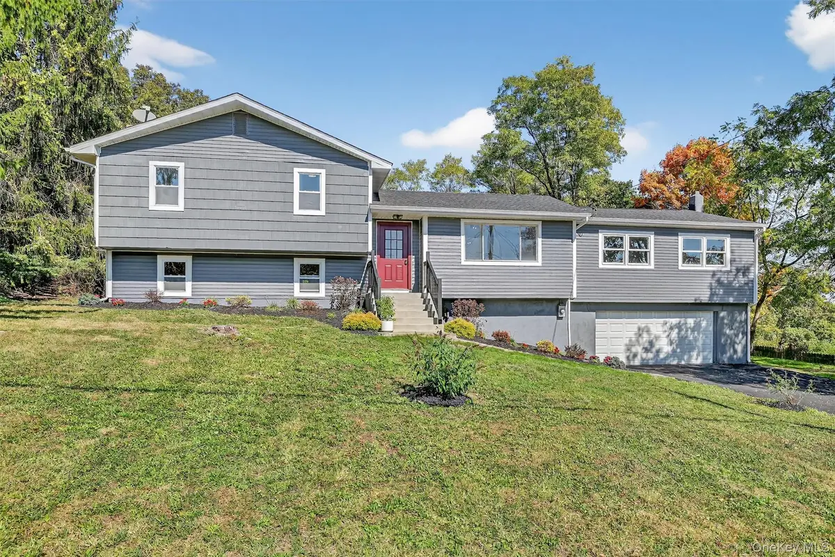 10 Elizabeth Drive, Wallkill, NY 12589 - Image #1
