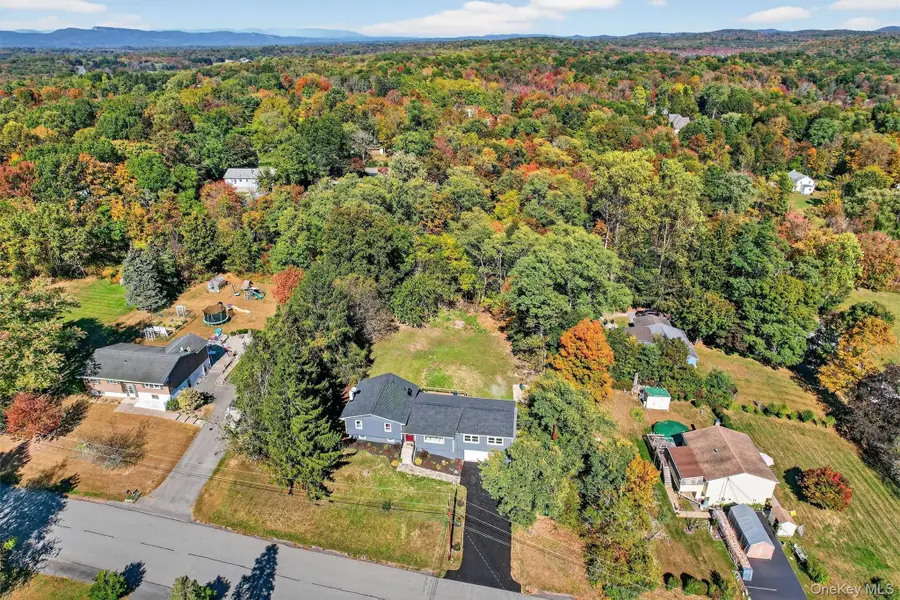 10 Elizabeth Drive, Wallkill, NY 12589 - Image #3
