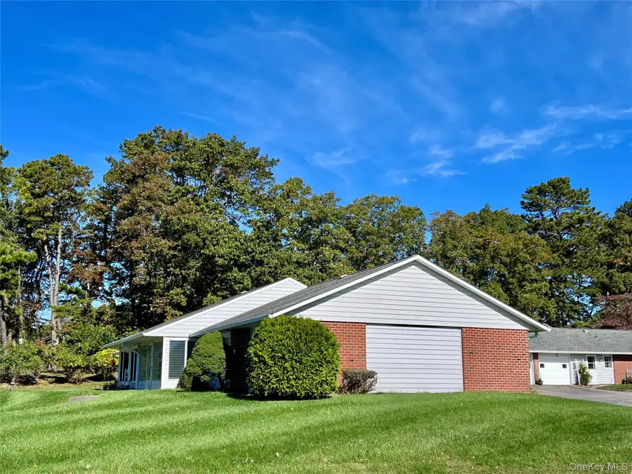 22B Guilford Court #22B, Ridge, NY 11961 - Image #3