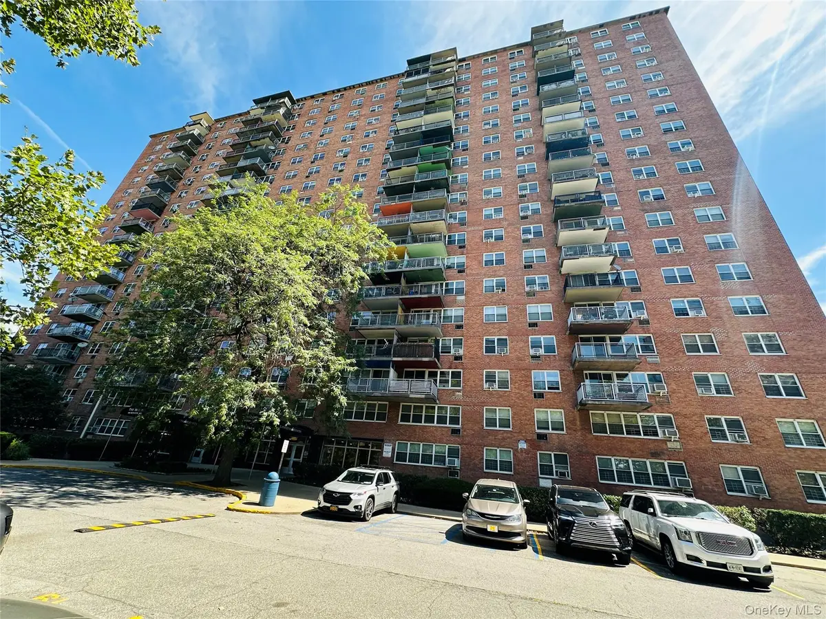 880 Boynton Avenue #8M, Bronx, NY 10473 - Image #1