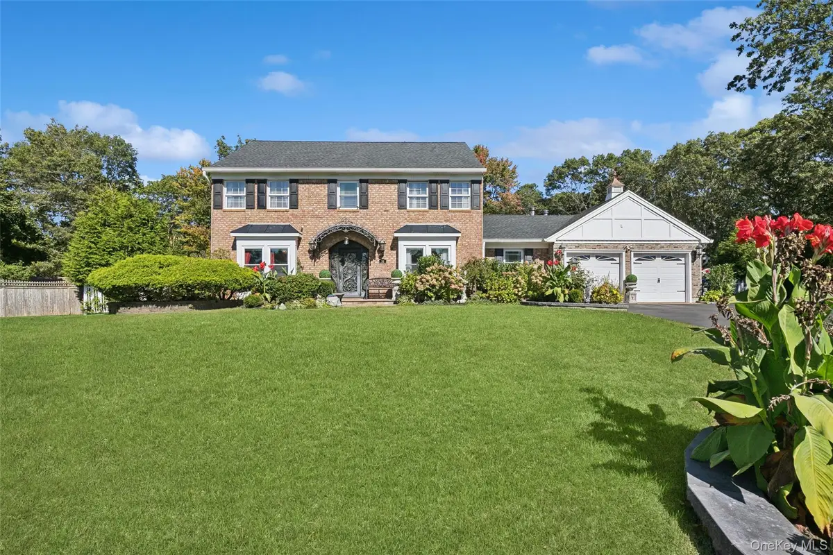 14-16 Gamay Court, Commack, NY 11725 - Image #1