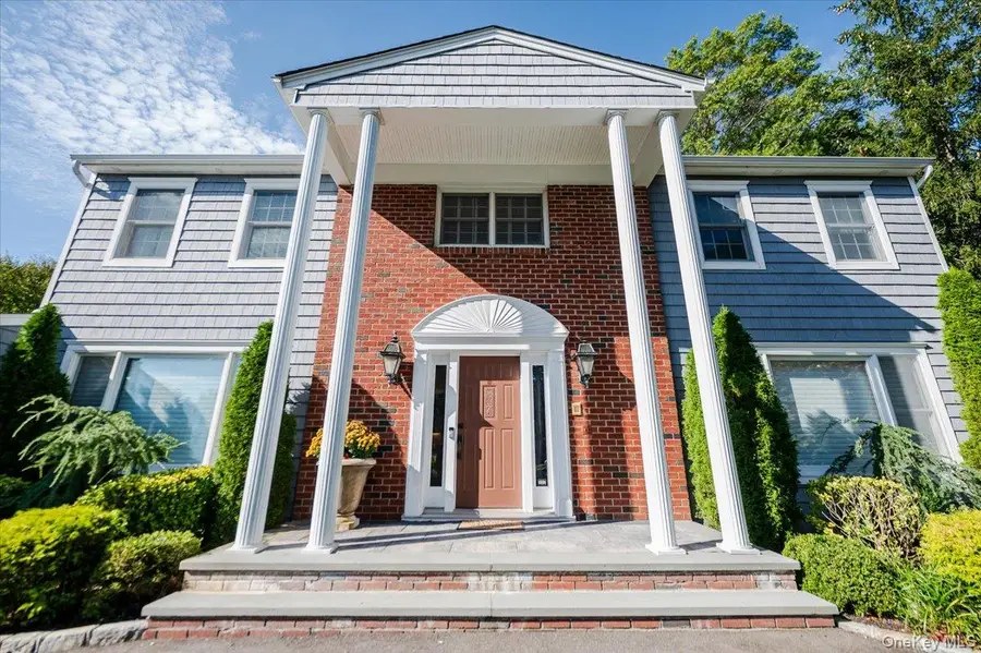 75 Karol Place, Muttontown, NY 11753 - Image #2