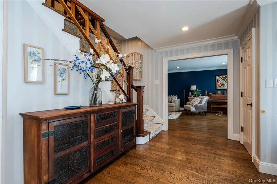 75 Karol Place, Muttontown, NY 11753 - Image #3