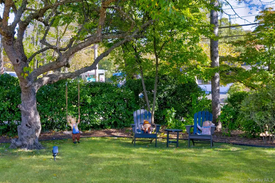 2 Overlook Drive, Huntington, NY 11743 - Image #3