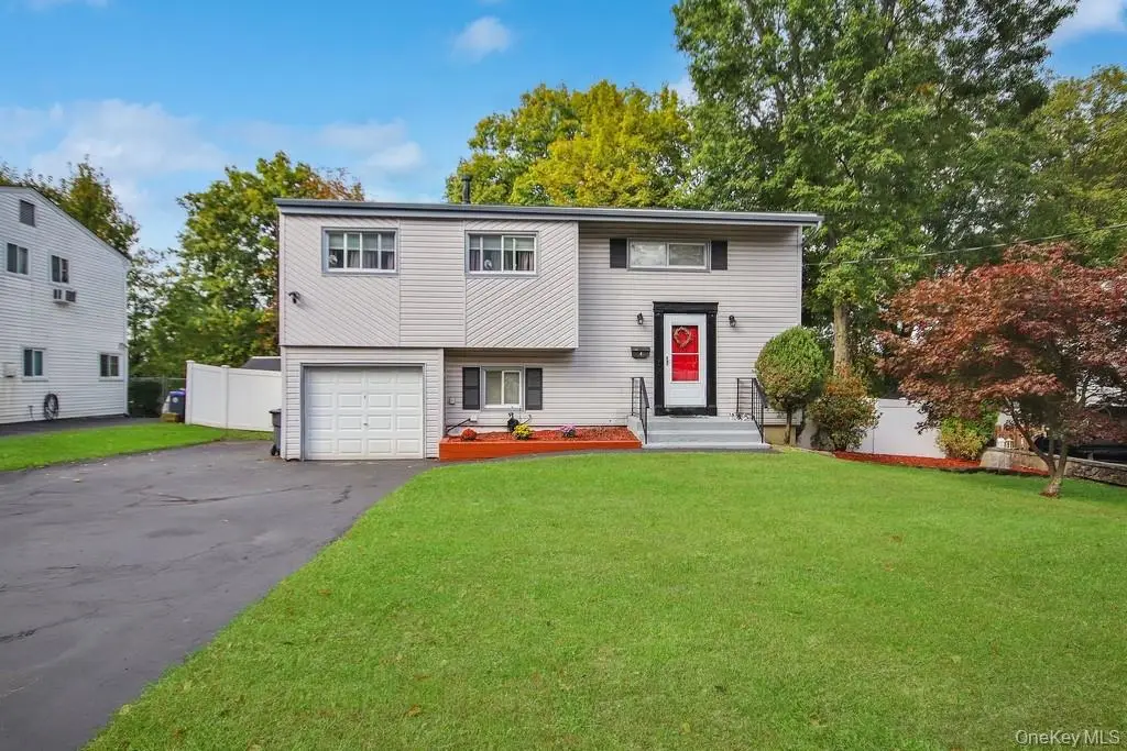 4 Ivy Place, Hartsdale, NY 10530 - Image #1