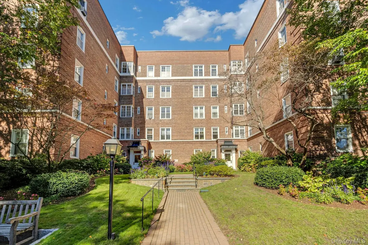 3 Midland Gardens #3H, Bronxville, NY 10708 - Image #1
